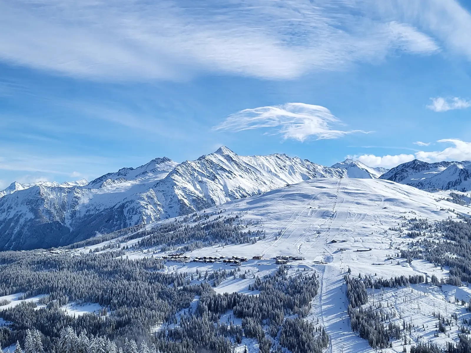 Pisten der Zillertal Arena an der Gerlosplatte im Winter
